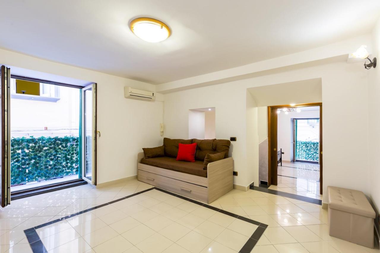 Qs1 - Indipendent Flat In Center Apartamento Nápoles Exterior foto